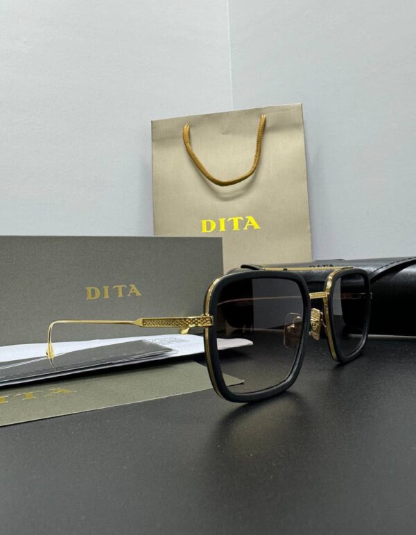 Dita 006